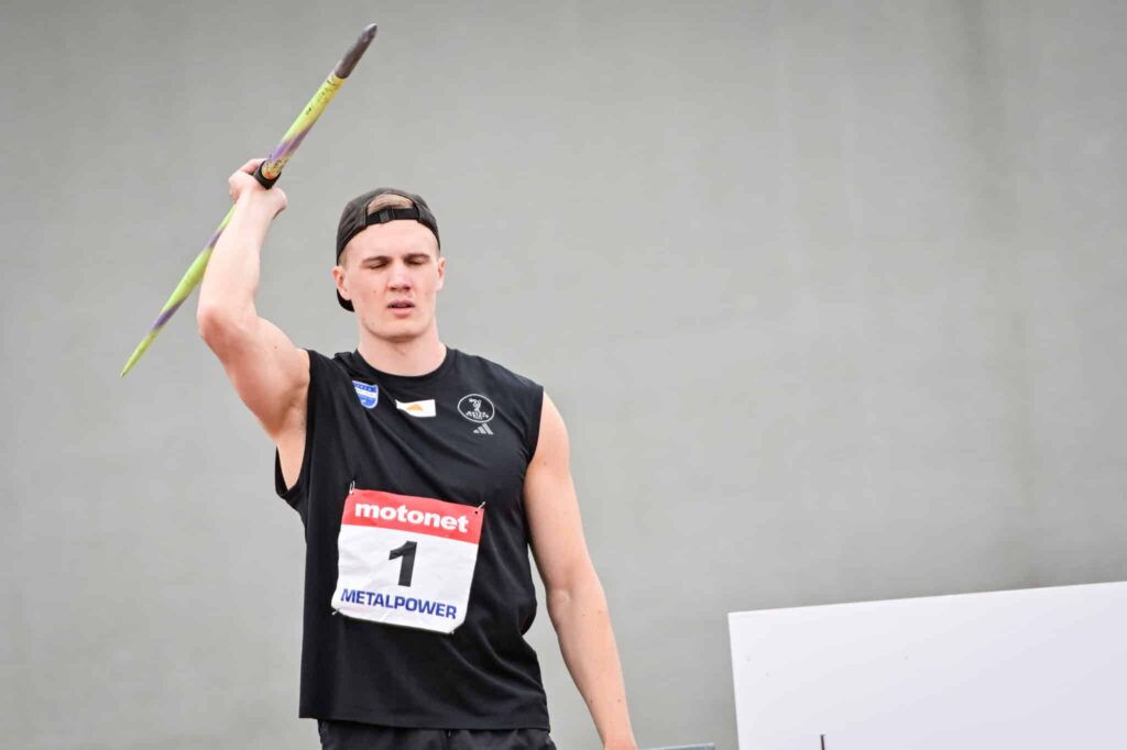 Oliver Helander fiilisteli viiden metrin ennätysparannustaan: "Teknisesti kaikki loksahti kohdalleen" Oliver Helander fiilisteli viiden metrin ennätysparannustaan: ”Teknisesti kaikki loksahti kohdalleen”