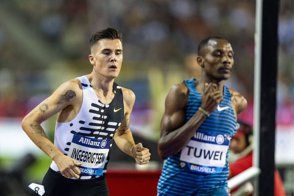 Norjan juoksutähti Jakob Ingebrigtsenistä huolestuttava tieto Norjan juoksutähti Jakob Ingebrigtsenistä huolestuttava tieto