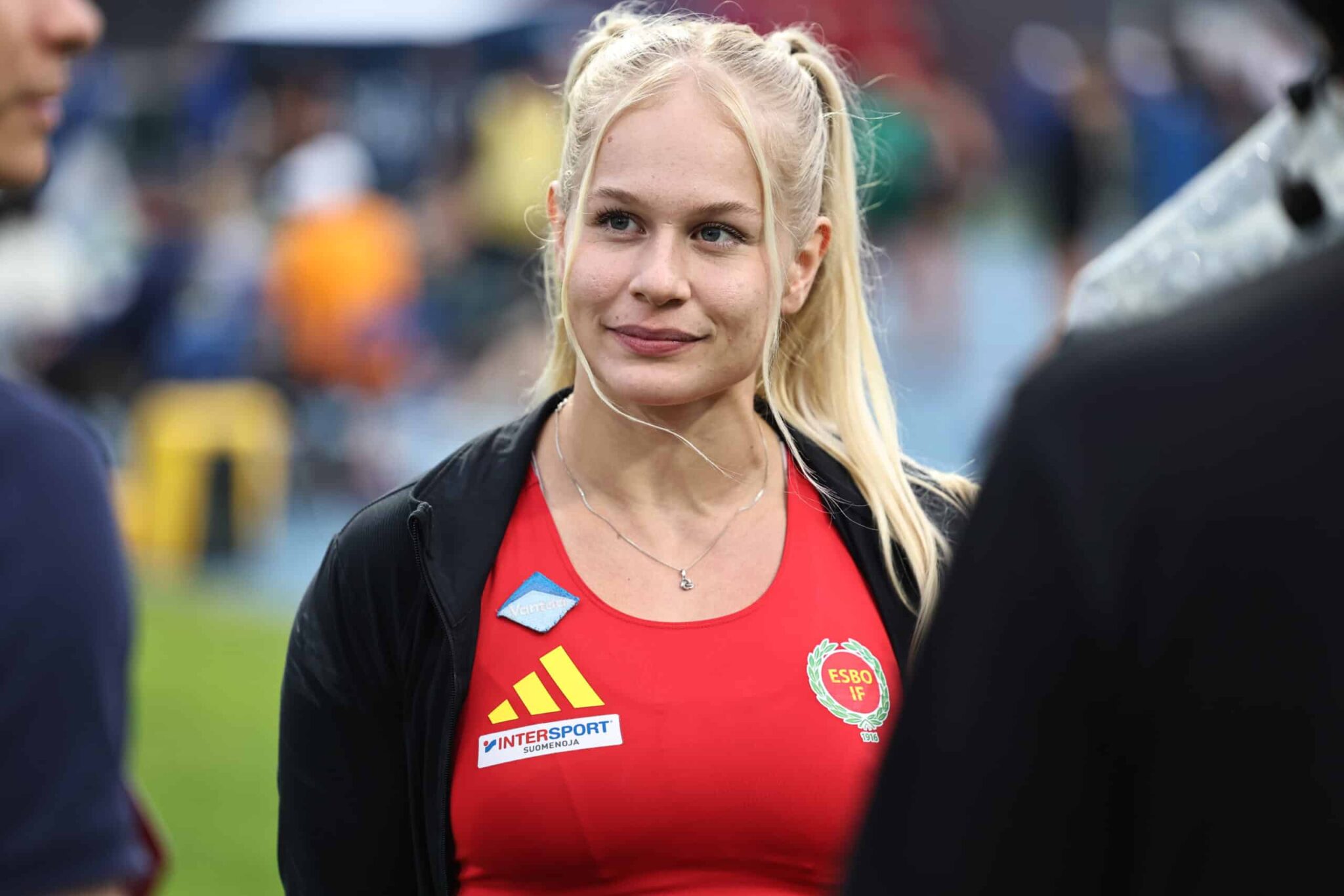 Seiväshyppääjä Saga Anderssonille sateli onnitteluita