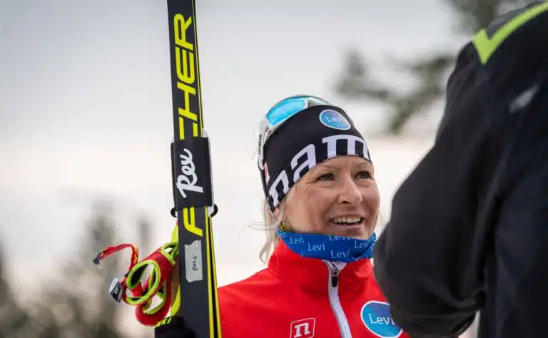 Riitta-Liisa Lassila tuli kisaturistina olympialaisiin – tämä näky sai murtumaan kyyneliin