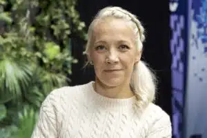 Kaisa Mäkäräinen mykistyi selostuskopissa – ampumahiihtotähden temppu meni yli ymmärryksen Kaisa Mäkäräinen mykistyi selostuskopissa – ampumahiihtotähden temppu meni yli ymmärryksen