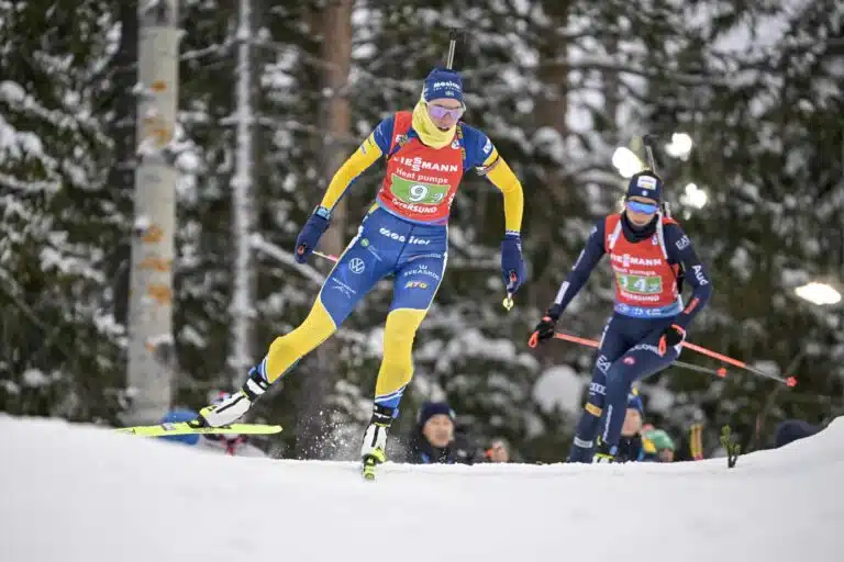 Lempi leiskui – ampumahiihdon olympiavoittaja hempeili sänkykuvassa