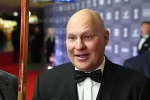 Asiantuntija katsoi Kalle Palanderin nyrkkeilyvideon – johtopäätös oli lohduton: "Turpiin tulee niin, että kolina käy" Asiantuntija katsoi Kalle Palanderin nyrkkeilyvideon – johtopäätös oli lohduton: ”Turpiin tulee niin, että kolina käy”