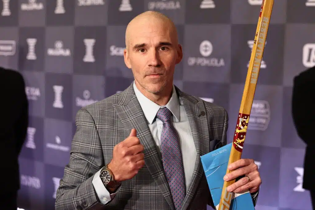 Aleksi Valavuori lähti ovet paukkuen Urheilugaalasta – uhosi tälle ”toopelle”