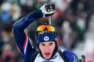 Suvi Minkkisen kilpasiskon suusta pelottavaa tekstiä