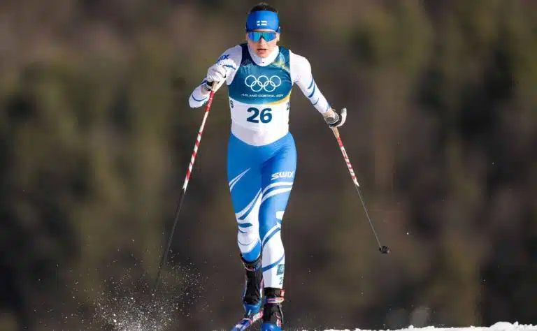 Johanna Matintalo vähät välitti Kerttu Niskasen läsnäolosta – lausui kiusallista tekstiä Johanna Matintalo vähät välitti Kerttu Niskasen läsnäolosta – lausui kiusallista tekstiä