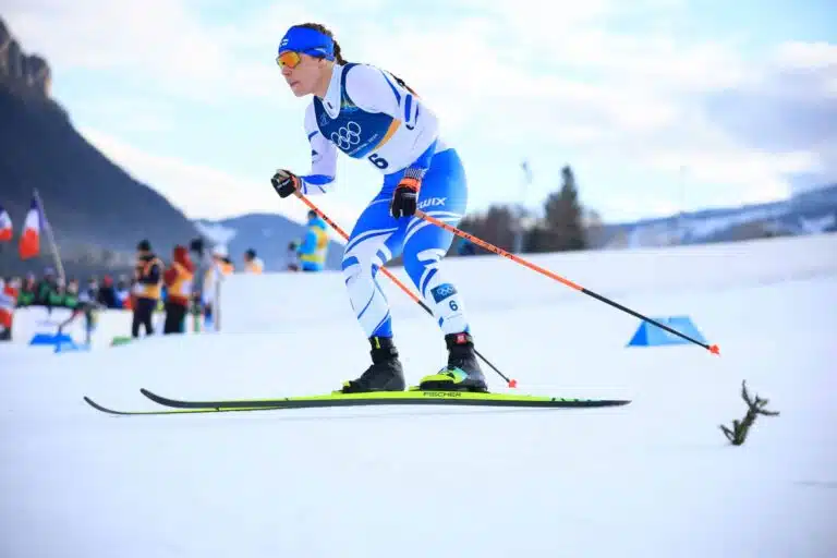 Suomen hiihtomaajoukkueelle ikävä takaisku – Jasmi Joensuu reagoi nopeasti