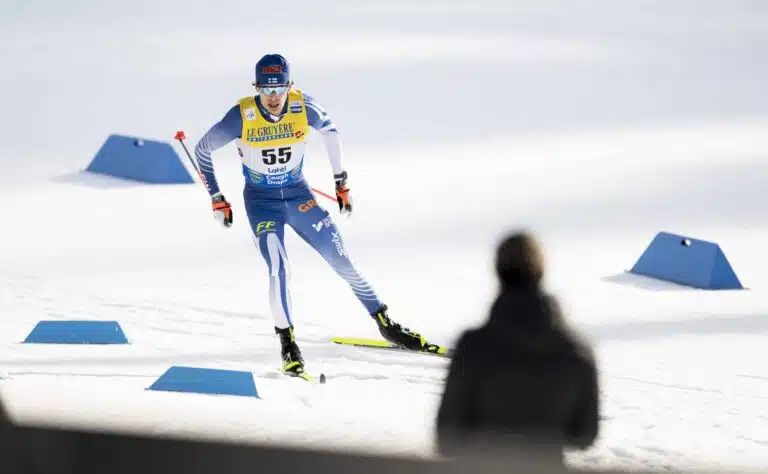 Hiihtosensaatio Alexander Ståhlberg teki yhden asian selväksi Ylelle: "En näitä päätä" Hiihtosensaatio Alexander Ståhlberg teki yhden asian selväksi Ylelle: ”En näitä päätä”