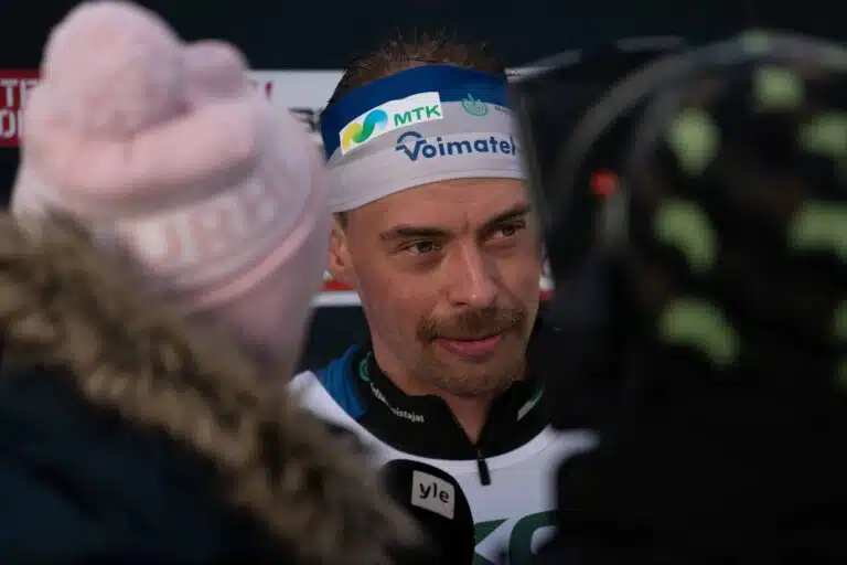 Perttu Hyvärinen innostui takamuskuvasta – härski heitto maajoukkuehiihtäjälle