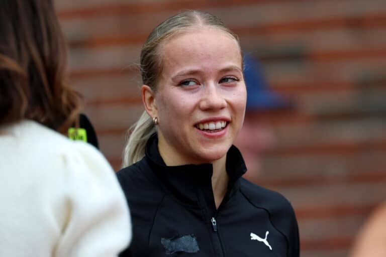 Suomen juoksutähti tylyn tempun kohteena EM-kisoissa – kilpasisko latasi suoraan päin naamaa