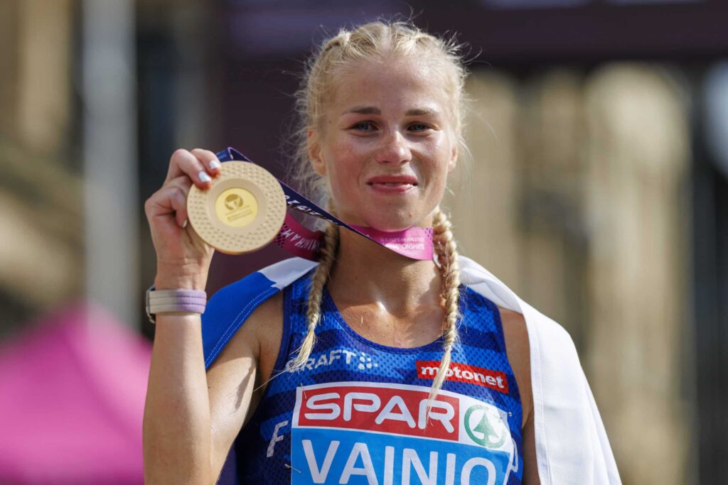 Suomalaisjuoksija lausui Ylelle selvää tekstiä Alisa Vainiosta Suomalaisjuoksija lausui Ylelle selvää tekstiä Alisa Vainiosta