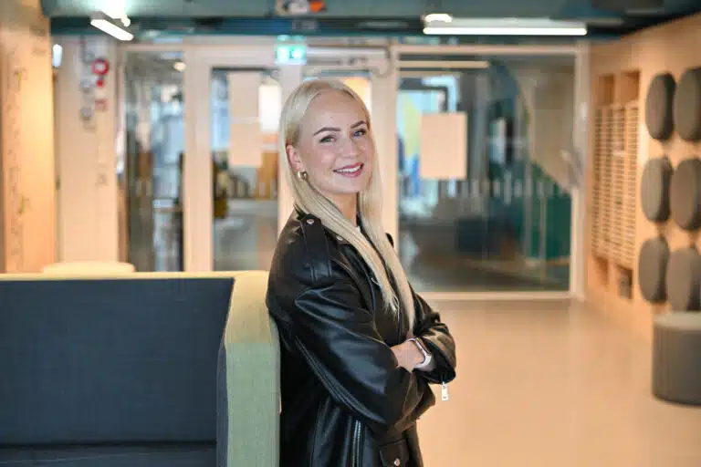 Ylen suosikkitoimittaja Anni Jämsä siirrettiin kuin vaivihkaa uuteen tehtävään